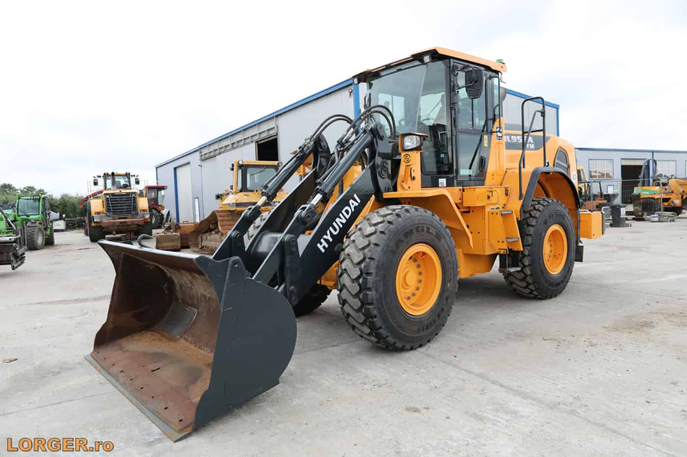 Incarcator frontal Hyundai HL 955A TM