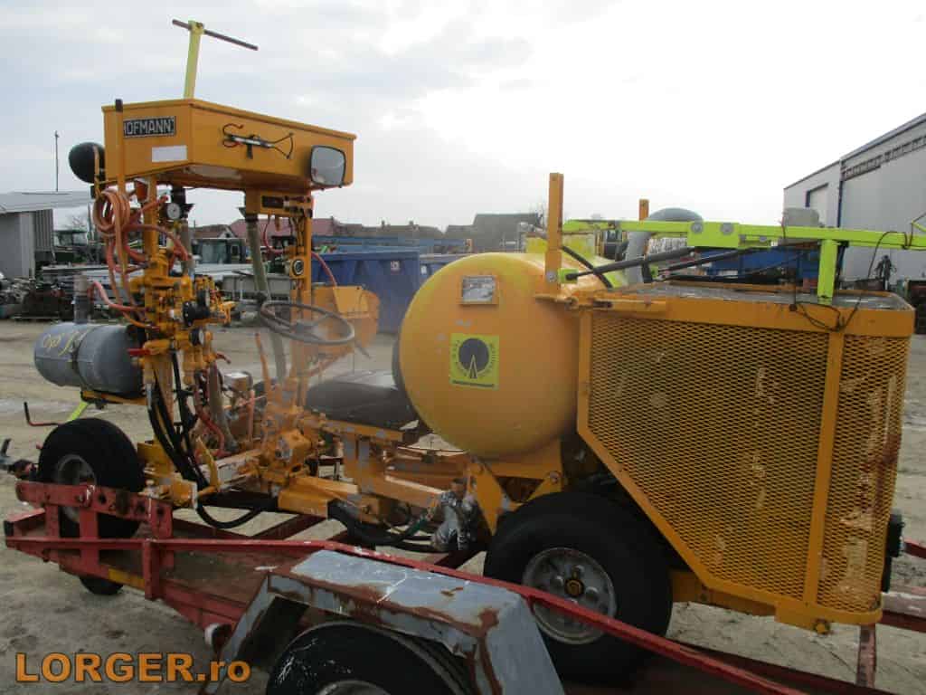 Masina pentru marcaj rutier Hofmann H25