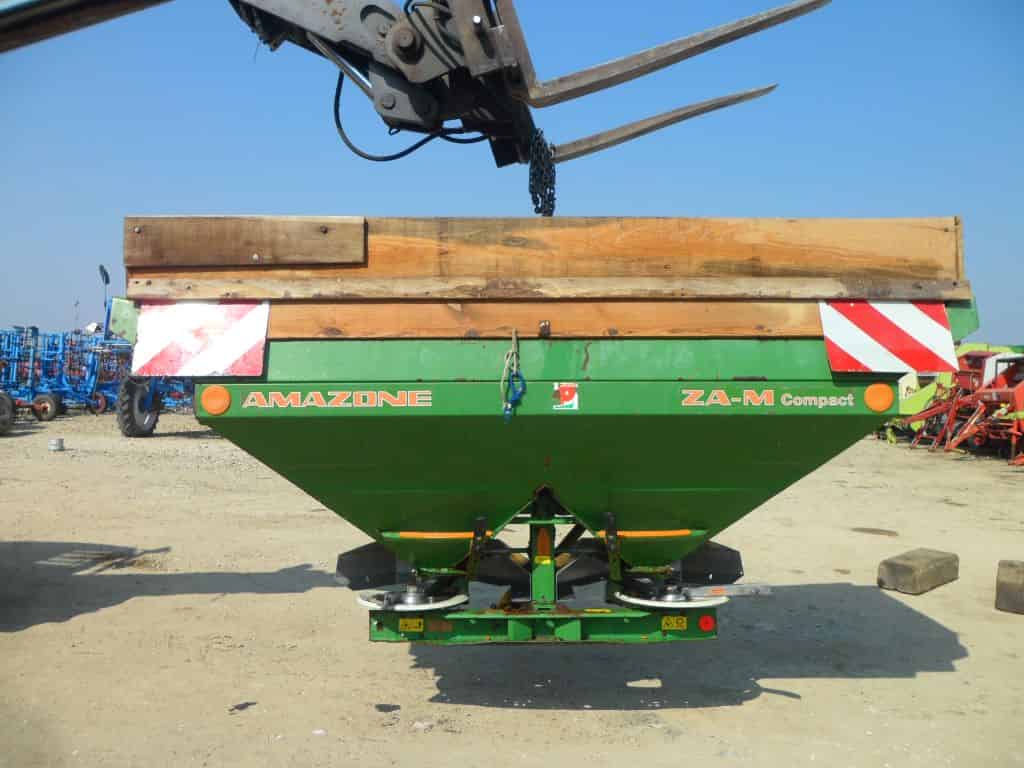 Masina de imprastiat ingrasaminte chimice Amazone ZA-M Compact