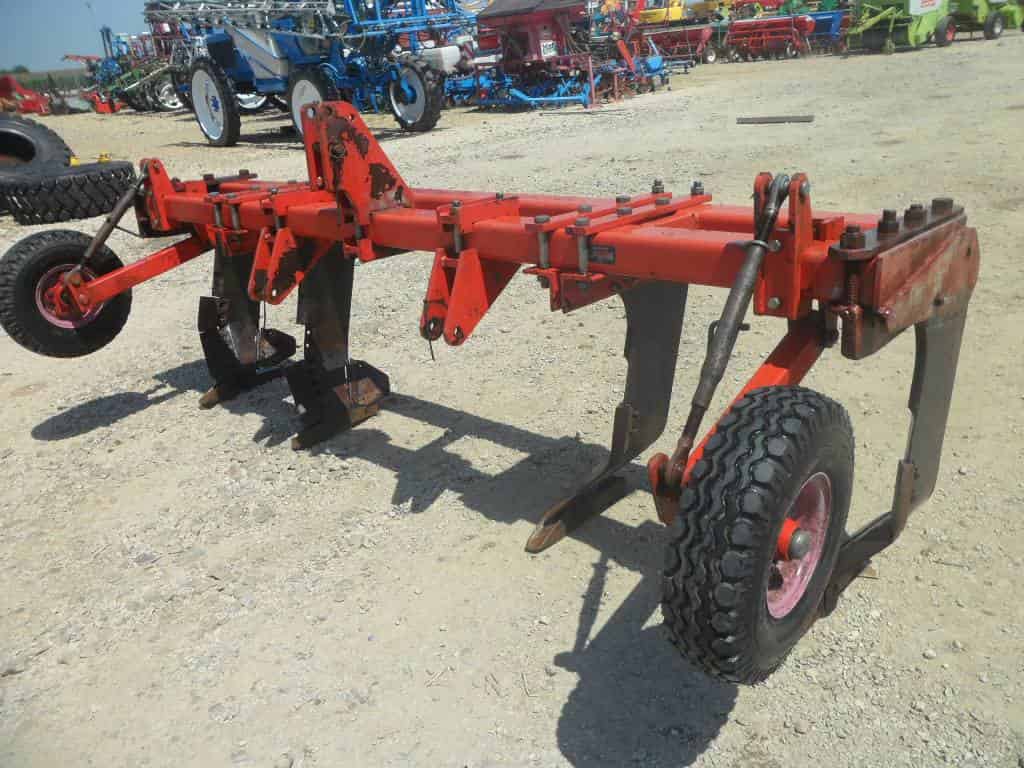 Scarifier Agram with 4 Working Blades