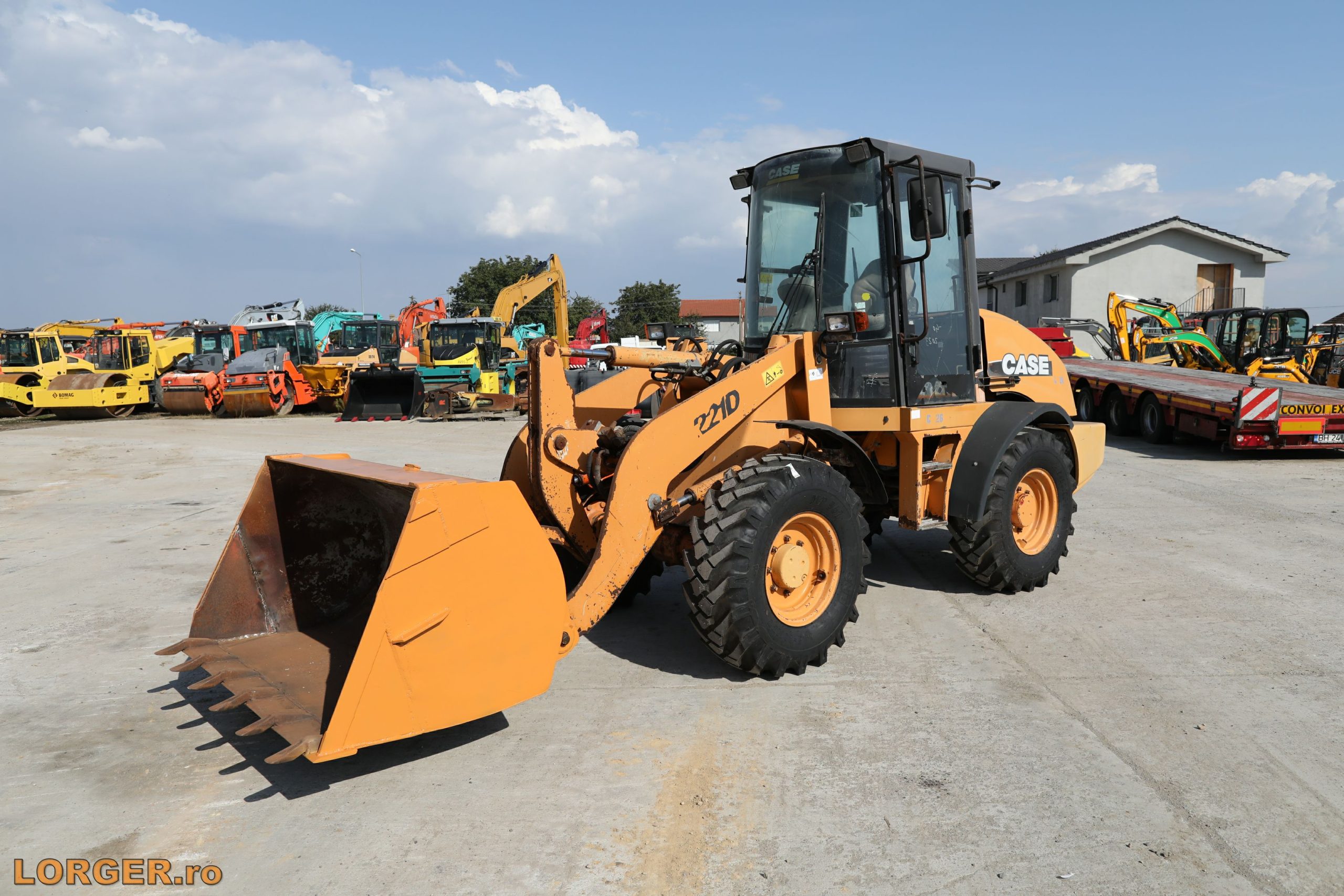 Incarcator frontal Case 221 D