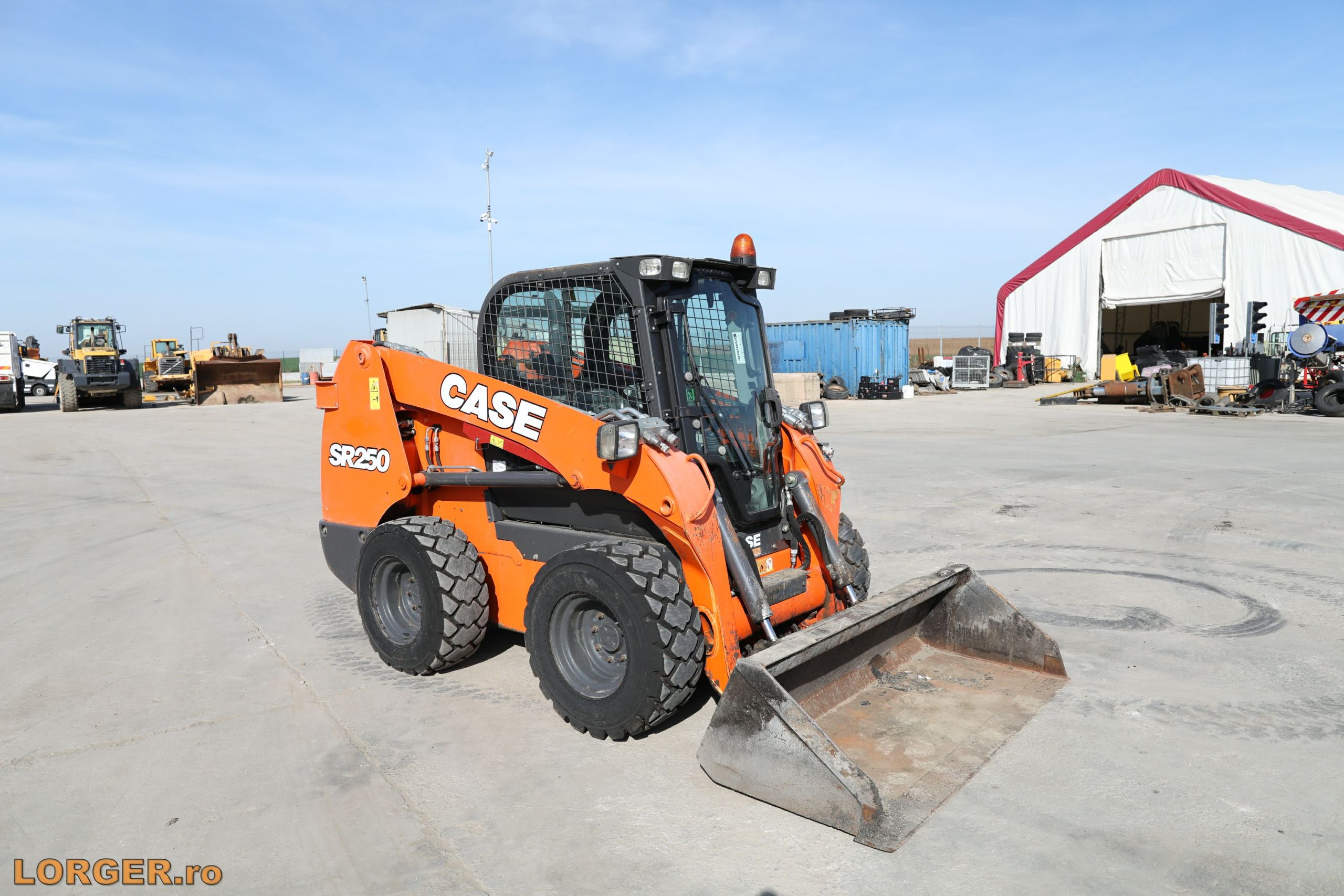 Mini-incarcator Case SR250