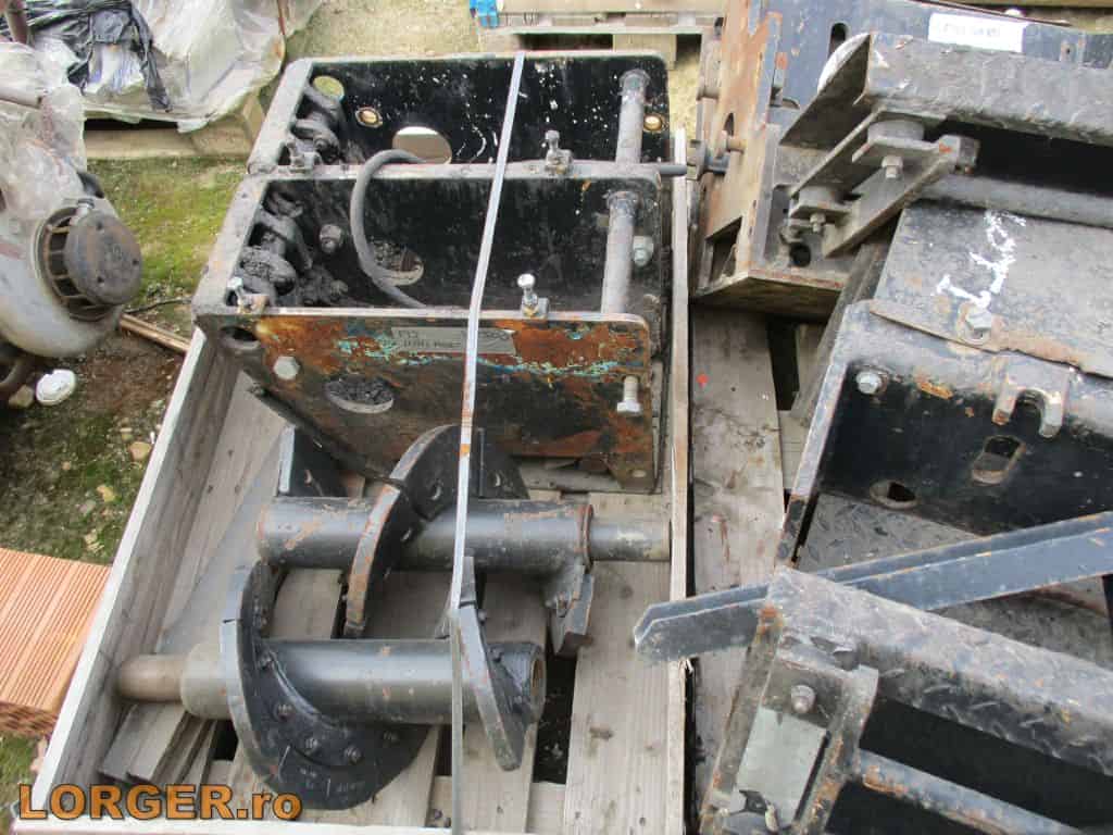 Latitor pentru finisor asfalt