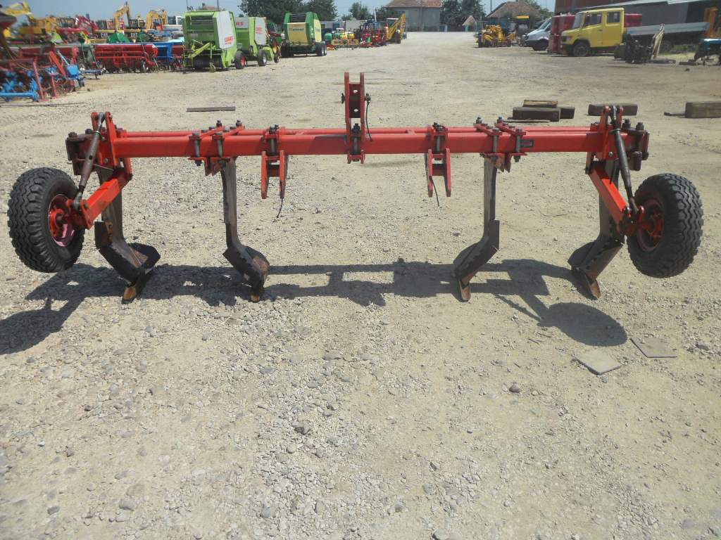 Scarificator Agram cu 4 organe active