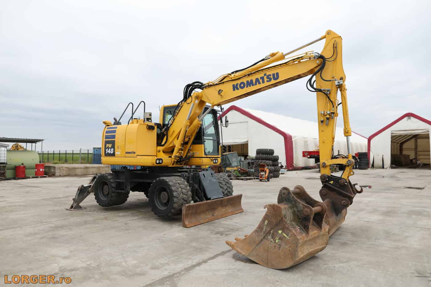 Wheeled Excavator Komatsu PW148-10