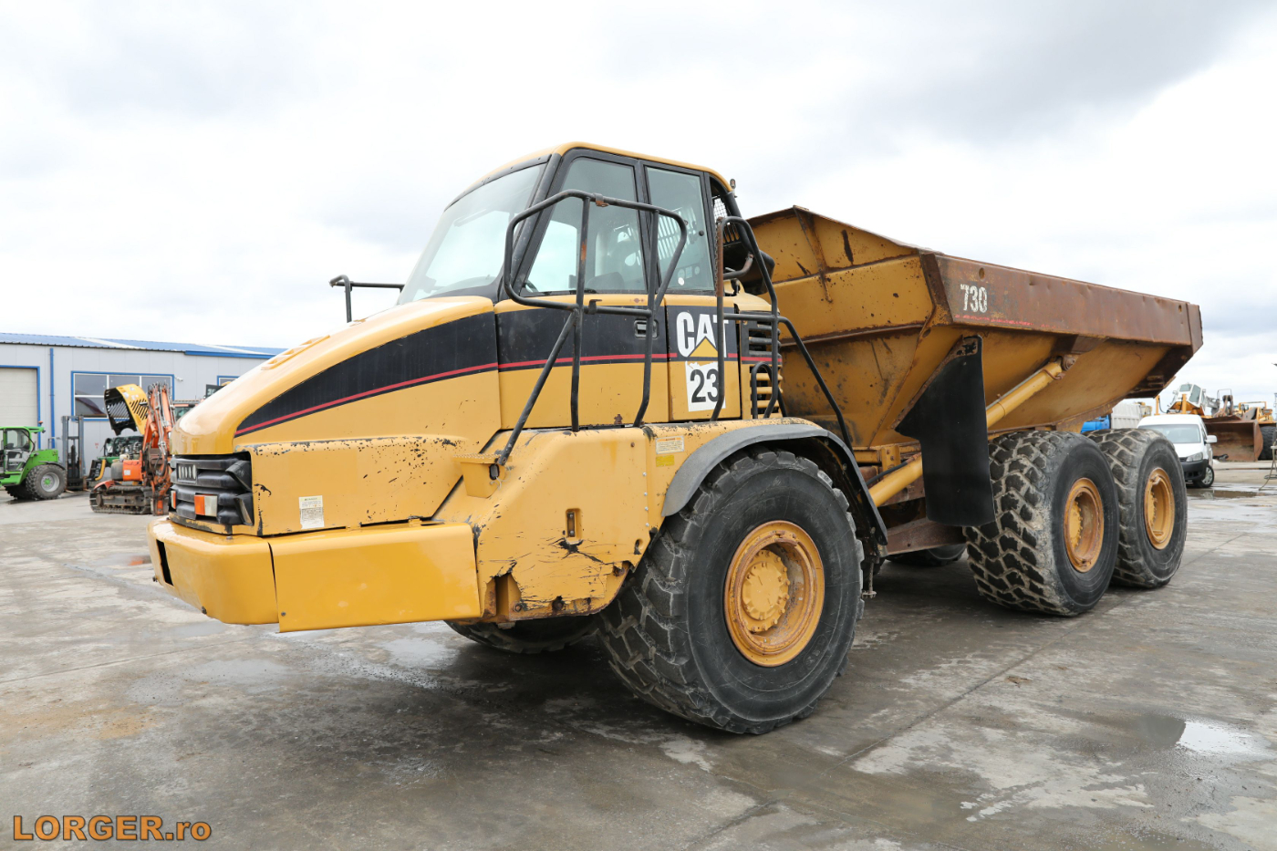 Articulated Dumper Caterpillar 730