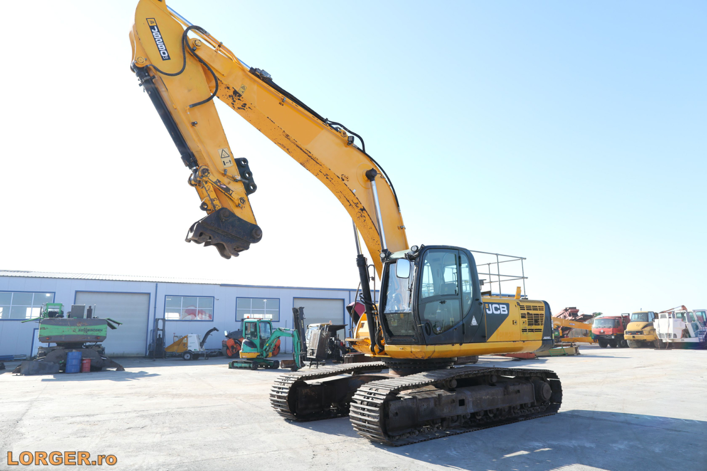 Excavator pe senile JCB JS290 LC
