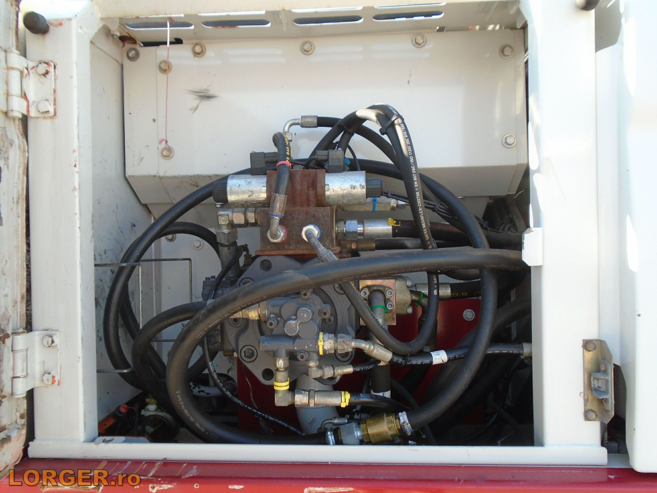 Excavator pe senile Doosan DX225 LC