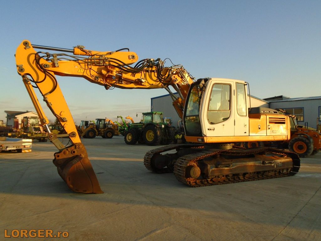 Tracked Excavator Liebherr R904C HDSL